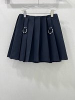 prad*25早春限量胶囊系列！海军风元素绳索压褶长半裙！精纺面料质感厚实挺阔！可甜可盐气质单品减龄时髦又帅气！经典不挑人版型上身巨显瘦！单色3码Smlb