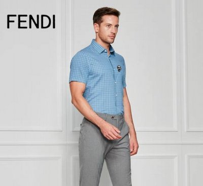 fendi 芬迪小老佛爷小格短袖衬衣 格子衬衫是永恒的经典 复古而且一定不会过时 最新款男士格子衬衣短袖 代工渠道牛货 随便检验 一直以来 在大家眼中 他家的格