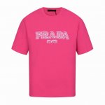 prada 普拉达 25Ss 大Logo字母刺绣短袖 甄选长绒棉纱 280G精纺高支重磅定织定染面料 裁前高温洗水定型 成品再洗柔 穿着感受亲肤棉柔 垂感自然