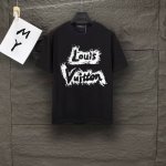 110 款号：A112 Louis Vuitton/Lv 路易威登 2025最新款短袖T恤，绝对的顶级爆款，原版一比一面料，胸前Logo更显得不凡跟高档，大气，
