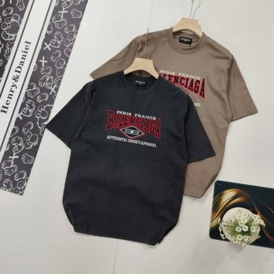 尺码Xs-L 重工刺绣 Balenciaga 巴黎世家2025经典Bb字母Logo刺绣水洗做旧短袖T恤 ！本市场No.1的质量 真正天花板品质 ！全部原版开发注