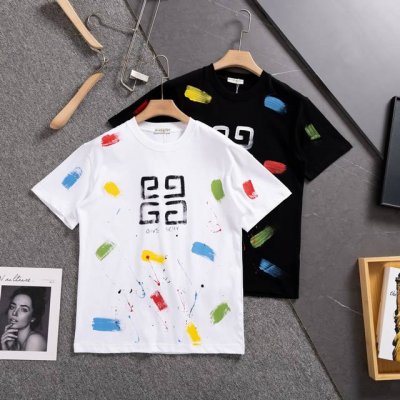 供 盒子20元 givenchy 纪梵希 彩色泼墨字母印花Logo标识精致升级 原版面料 官方同款 短袖T恤 定制260克同缸染面料 手感非常舒服 春夏最新版本