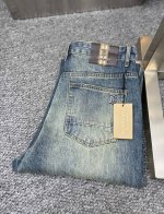 bbr*巴宝莉 Ss25春夏新款男士牛仔裤 面料弹性好 独家发售 官网同步 时尚优雅 采用原色酵母水洗工艺 精选进口重磅丹宁牛仔面料 配专柜五金装饰 真皮皮牌