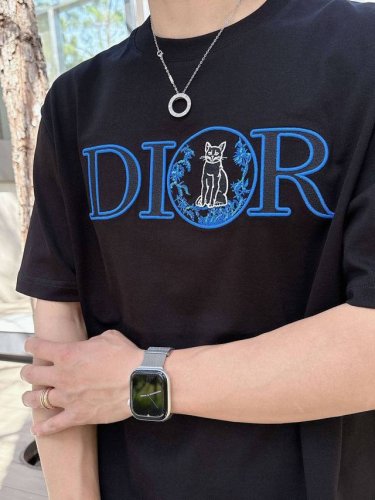 高端 Dior 迪奥 25Ss 迪家猫咪刺绣短袖 黑 重磅克重260G纯棉双纱面料 螺纹定织定染通肩拉条工艺增加衣物清洗寿命 触感舒适 品质上乘 全套辅料定制