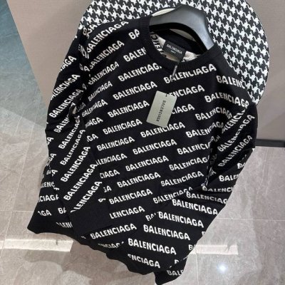 Balenciaga 巴黎世家 巴黎满印弹幕双面针织提花毛衣 购入原版开模打造 全套定制辅料 细节决定成败 巴黎世家Balenciaga是时尚界最有影响力的品牌