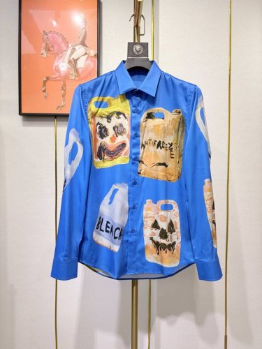 balenci巴黎世家 新款独家专供新款男士休闲Polo衬衫，高端定制面料，高端版本，时尚百搭爆款，选用进口仿真丝面料，手感超柔软细腻，穿着亲肤舒适 ，高端精品