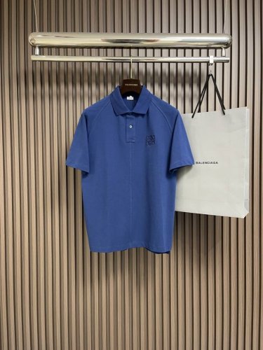 Loewe 刺绣标识短袖polo衫，定制绮华双特精棉 采用进口机刺绣工艺 使用先进的计算机控制系统和精密的机械部件 人体学立体裁剪 回归传统工艺手法 通过分割