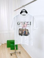 Ss古家纯棉最新面料 最高版本 胸前字母卡通数码直喷Gucci经典标识图案Logo时尚简约潮流短袖，最顶级的品质专柜原单短袖，顶级制作工艺进口面料，专柜款独特设