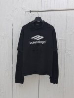 balenciaga* 巴黎25Ss 3B字母真两件套长袖 面料采用230克平纹针织面料搭配32S双纱拉架螺纹350G精棉面料通常具有较好的吸湿性透气性保暖性和