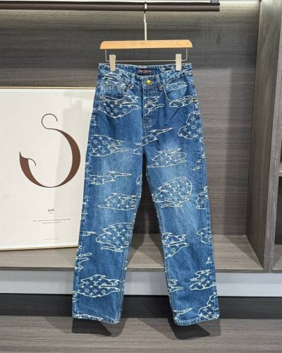 Louis Vuitton 路易 威登 25Fw 云纹提花Logo牛仔裤-顶级品质 Lv牛仔裤用的是定制斜纹提花牛仔料，上手一摸就知道多有质感，贴身穿舒服透气，
