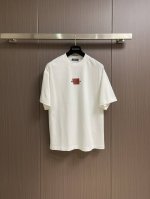Balenciaga 202Ss新款硅胶贴纸T恤 贴纸图案贴画硅胶 简单的设计 不同工艺的结合 320克纯棉面料 重磅洗水做旧 破坏磨破处理 廓形落肩 小领口