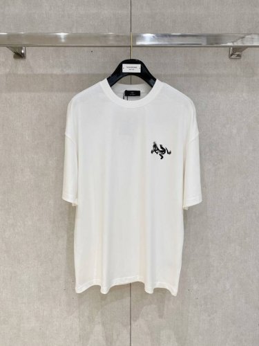 Arcteryx 始祖鸟 2025春夏新款首发专柜最新款短袖圆领T恤 高端订制 设计前卫时尚！品牌Logo重工艺设计 高端定制面料.手感柔软.穿着舒适.专柜级别