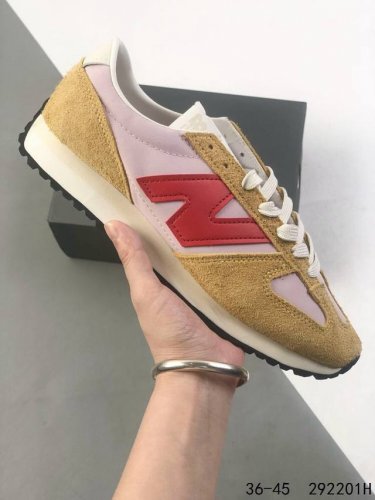 真标带半码 新百伦New Balance Nb471系列新款复古时尚 透气生活休闲鞋 new Balance 471鞋款以经典的320鞋款为灵感 采用纤细鞋楦设