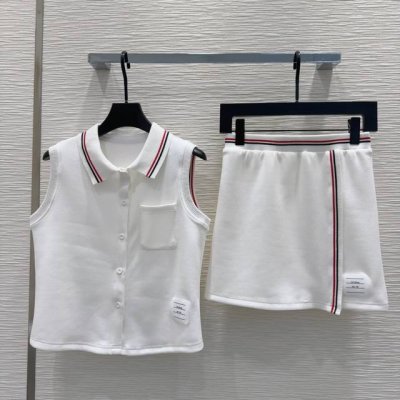 Thom Brown*E 2025Ss新款套装 又一款时尚达人的心头好 细节精致 每一件到手都是惊喜满溢 休闲套装 高级时装工艺 版型绝绝子 不挑身材 实用百搭