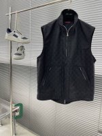 Gucc 2025春季新款马甲，意大利进口面料时尚马甲，原版五金配件，欧洲专柜同步，上身更随意大方，专柜原版五金奢华高档定制配饰新作！奢华品牌特质满幅Logo点