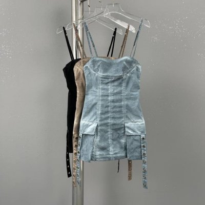 5Ss新款 25Ss春夏蓝海系列秀款工装口袋吊带连衣裙Sml ：炒色黑、炒色棕、炒色蓝