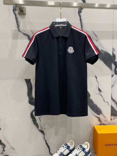 蒙口 高端商务 白领 单位人士必入单品！ 无痕压胶冰丝休闲商务短袖Polo，科技面料，冰丝无痕，体感非常棒，手感顺滑质感很棒！弹性好，无任何束缚感，面料自带透气
