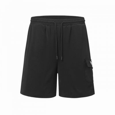 prada 普拉达新款春夏黑色经典休闲金属短裤 弹力腰围抽绳设计，完全不挑人的上身，侧边金属Logo三角牌点缀，原版开发，上身效果超好 尺码：Xs S M L