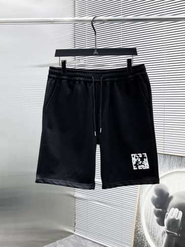 芬迪 Fendi 2025夏季新款 短裤 休闲裤，高端版本！专柜定制面料 透气舒适度高，细节无可挑剔，品牌元素设计理念，体现高品质。手感细腻柔软！呈现休闲裁剪，