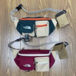 The North Face Tnf北面多口袋撞色工装运动休闲腰包胸包单肩包斜挎包 颜色：绿色 红色 尺寸：37X 8 Cm Id：902