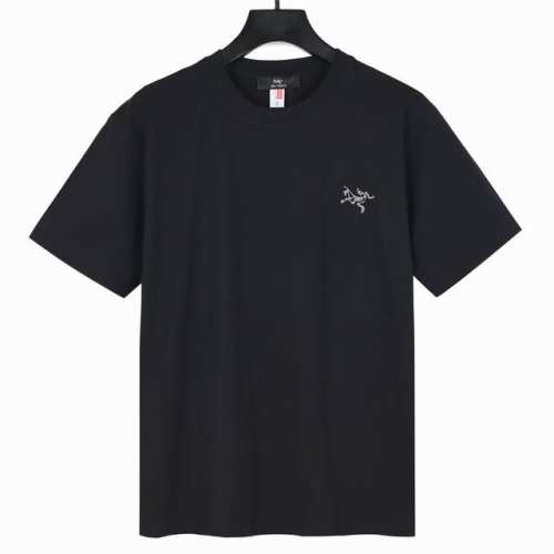 Arc'teryx 始祖鸟圆领刺绣冰棉短袖T恤清透舒适上衣 柔韧、耐磨、 吸湿、排汗、轻盈且触感柔软凉爽！！！棉质的舒适穿着体验！弹力十足、轻柔贴身具有良好的伸