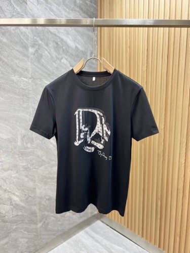 dg 杜嘉班纳 2025年春夏新品上新 三标齐全 丝光棉圆领短袖T恤 好货不用过多介绍 看细节 专柜码数：M-6Xl 175 140建议Xl 修身版型