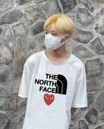 The North Face 北面爱心系列限定情侣短袖 商品参数 采用260克双砂面料 三针五线做工，领口包包边条 今年火爆的品牌 看到了就忍不住要自留一件 正