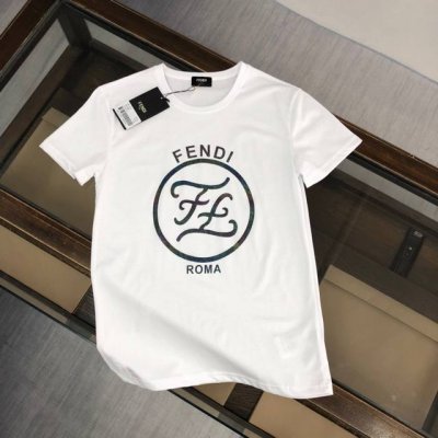 fendi 芬迪 春夏新款圆领短袖 采用客供定制280克双股纯棉面料 衣服整体高透气和柔软性的质感更加舒适 非常适合春夏日感受 彩色印花图案 低调而不失时尚感