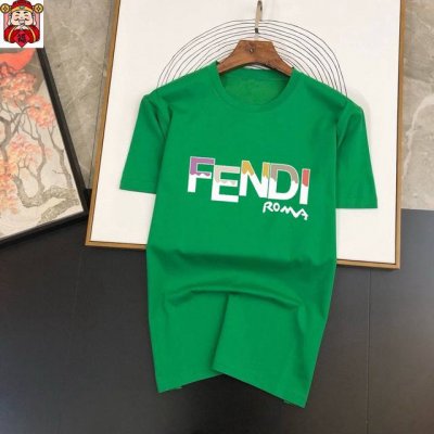 直 品牌 Fendi 芬迪 胖子福音 原单男士休闲短袖T恤，2025春夏新品，定制胸前顶级Logo 工艺、搭配整件细节 品质及剪裁设计都堪称一流，定制进口丝光棉