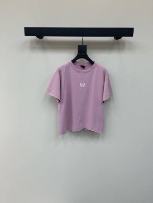 balenciag*2025新品上架 不规则刺绣 定制Yb原生全棉材质 透气舒适 质感十足 不规则T恤裁剪 凸显品牌格调 采用克重纯棉制成 略带有弹力 呈现显瘦