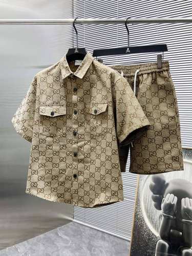 古奇 Gucci 2025Ss春夏新款 休闲 短袖 短裤裤 套装，高端版本！专柜定制面料 透气舒适度高，细节无可挑剔，品牌元素设计理念，体现高品质。手感细腻柔软