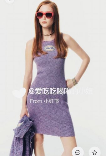款号D25042357 Chane*新款 字母Logo圆标装饰修身显瘦撞色混纺针织裙 无袖背心连衣裙！紫色、灰色、 M码：胸围72，裙长90 针织面料弹力大尺寸