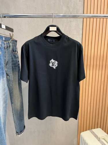 sslv纯棉最新面料经典标识图案Logo时尚简约潮流短袖，最顶级的品质专柜原单短袖，顶级制作工艺进口面料，专柜款独特设计，采用进口高端订制面料。官网在售！面料版