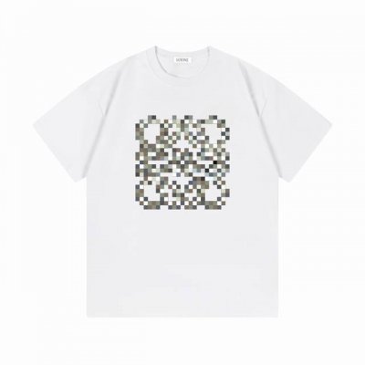 P110 隔天出 Loewe 罗意威 2025新款 马赛克字母Logo 男女同款 短袖T恤 定制300克100％双纱纯棉面料 定染32支双股螺纹 领标吊牌主唛三