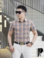 巴宝莉 Ss时尚大爆款精品衬衫，贸易公司渠道货，品相完美如斯，属于入柜级别，可预见性的爆款，高级定制进口高级棉混纺面料，大师级剪裁，质感无敌，亲肤性极佳，非常出