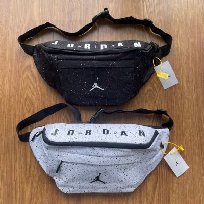 air Jordan Aj乔丹满天星户外运动休闲旅游多功能大腰包胸包单肩包斜挎包 颜色：星空黑 星空白 尺寸：49X22X10Cm 758