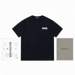 价格p低质量好 巴黎世家 Balenciaga.前后流淌喷绘经典Logo短袖 男女同款 面料.罗纹.做工.还原正品，巨别市面低板本。印花采用进口胶桨.精密印花网