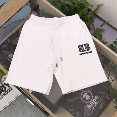 上新 款号：Qd24076 2025新款Balenciaga巴黎世家刺绣双B字母图案Logo绣花情侣毛圈五分短裤，采用360G重大毛圈面料，质感一流，作为当下超