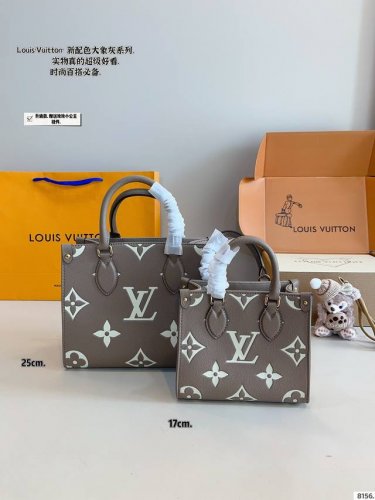 配礼盒. Lv 爆款购物袋 丛林系列 购物袋 Mini Onthego 购物或周末出游 拎起 Onthego 手袋即刻出发 Lv 新款 购物袋大花新料拼色 每一