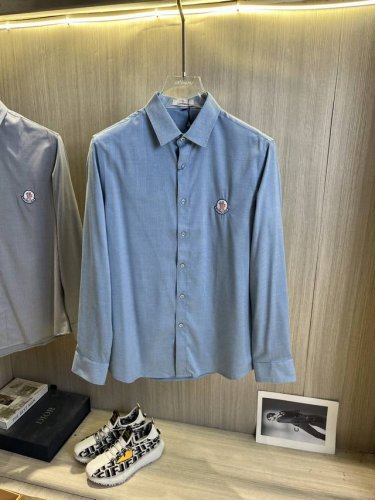 Moncler蒙口 2025Ss春季新品长袖衬衫 时尚有型 简约百搭款 版型挺括 经典品牌Logo 新工艺搭配 穿着舒适 纱织细腻 上身帅气十足 三标齐全 所有
