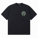 款号Ys13 新款Ch马蹄圈后背印花轻奢短袖T恤男Ins休闲百搭十字架男款 采用250克双纱纯棉面料 .高克重。1：1版型。官网同步黑白两色S-Xl