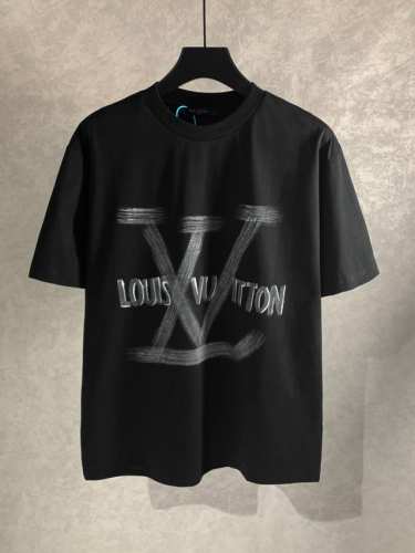 高品质 Louis Vuitton 路易威登 Logo字母涂鸦手绘短袖T恤 三标齐全 采用冰丝索罗娜面料！前幅手绘工艺 手感非常舒服 Os落肩版型，时尚又个性，