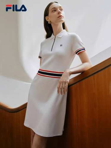 上新# 原单好货！ 斐乐Fila女款25新款夏季女子运动时尚针织Polo翻领修身连衣裙 礼盒采用翻盖式磁吸设计非常Nice排面拉到顶 送人自留都让你爱不释手完美