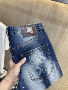 Loewe罗意威 2025Ss新款原单爆款牛仔裤 超级定制款 原版五金 超级重工工艺 版型超赞 细节做工无可挑剔 款式不挑人 做工高档 超强好货不等人 看中赶紧