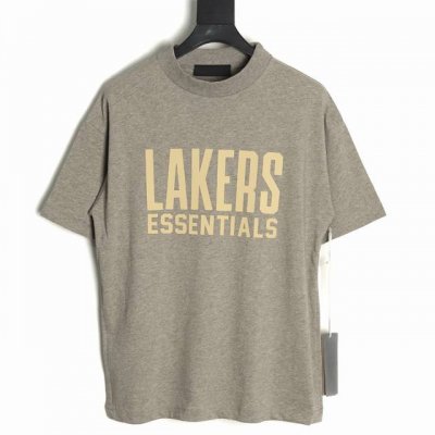 fear Of God X Nba Fog联名字母短袖T恤 面料采用21S纯棉双纱环锭纺面料 水洗后克重240G 印花为植绒印花 区别市场看图做货的垃圾货 全部
