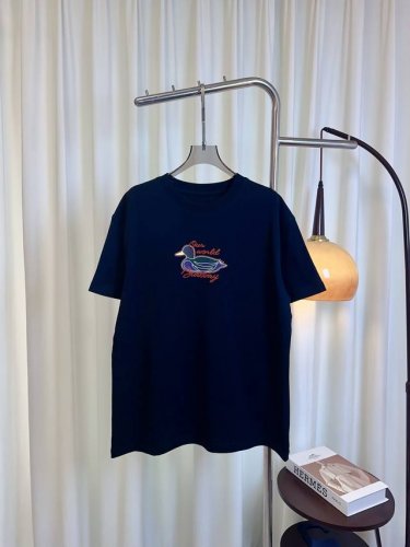 Bur**新款小鸭子刺绣徽标Logot-Shirt 定制纯棉面料 克重高 质感好 舒适亲肤 采用刺绣+印花徽标Logo点缀 个性洋气 男女同款 最高品质 欢迎对