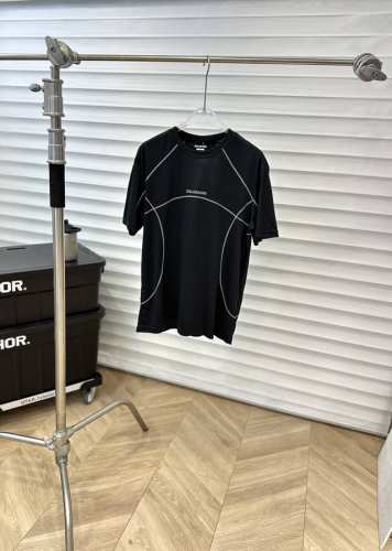 Salomon萨洛蒙 Radiant Ss Tee M Outdoor系列 户外圆领休闲舒适短袖T恤 颜色： 黑色 尺码： S- M- L-Xl 只有一批货，大