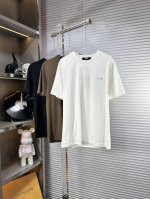 fend*芬迪 Ss25夏季新款短袖，顶级图案Logo，帅气时尚，简约百搭款。面料棉 不仅挺括，保持潮流的廓形，又穿着舒适，纱织更细腻 Y码数：M-4Xl