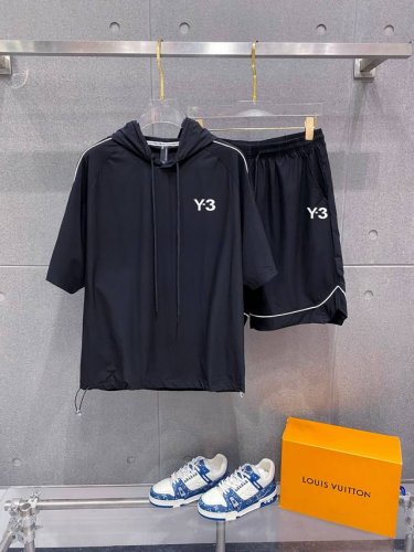 y3 官方同步更新 短袖套装 经典织带点缀 轻盈舒适透气四面弹面料 冰凉冰凉 夏天一定要来一套 必备款 M-3Xl 不可拆卖 下单提供身高体重