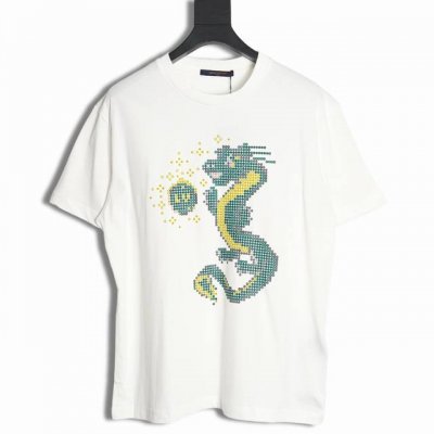 Louis Vuitton Lv 路易威登 24Ss 龙年限定龙珠短袖T恤 专柜10 购入 前面是胶浆印花工艺 后背手工串珠也超级麻烦 采用了1V御用32S的双